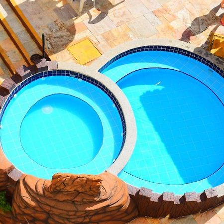 Flat Para Temporada Perto Singapura Shopping Com 7 Piscinas, Bar Molhado, Restaurante - A 3 Min Centro De Caldas Novas! Eksteriør billede