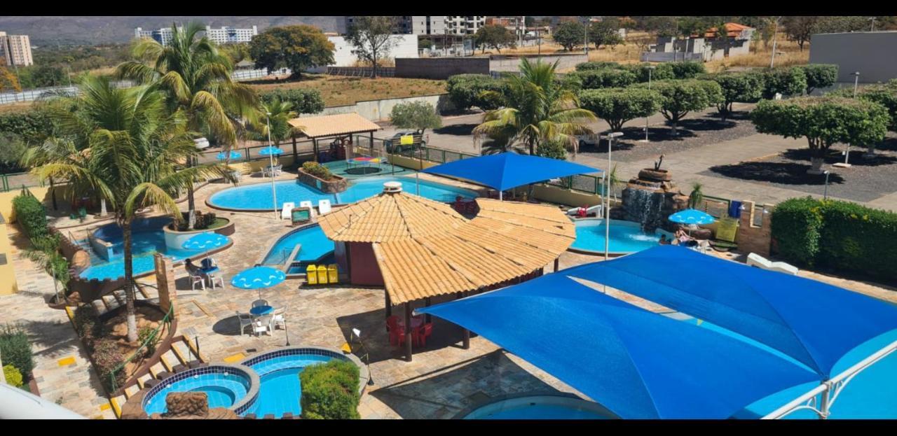 Flat Para Temporada Perto Singapura Shopping Com 7 Piscinas, Bar Molhado, Restaurante - A 3 Min Centro De Caldas Novas! Eksteriør billede