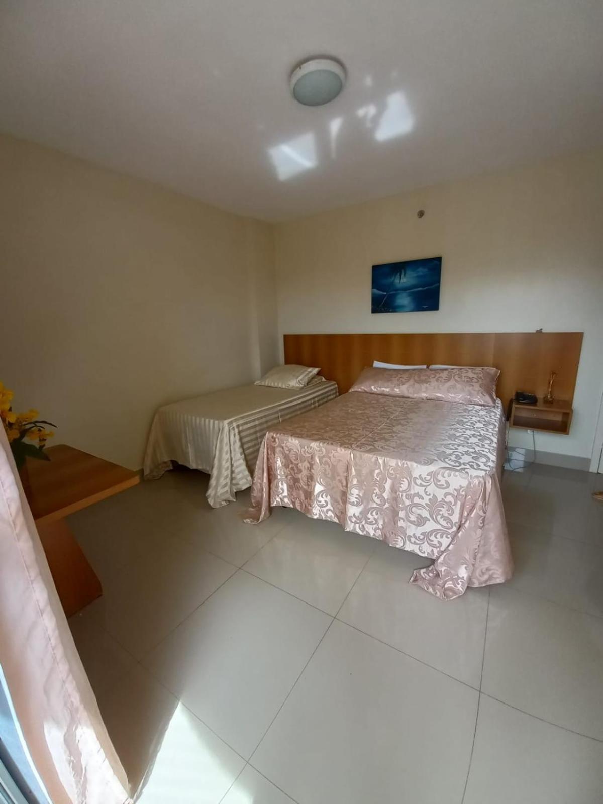Flat Para Temporada Perto Singapura Shopping Com 7 Piscinas, Bar Molhado, Restaurante - A 3 Min Centro De Caldas Novas! Eksteriør billede